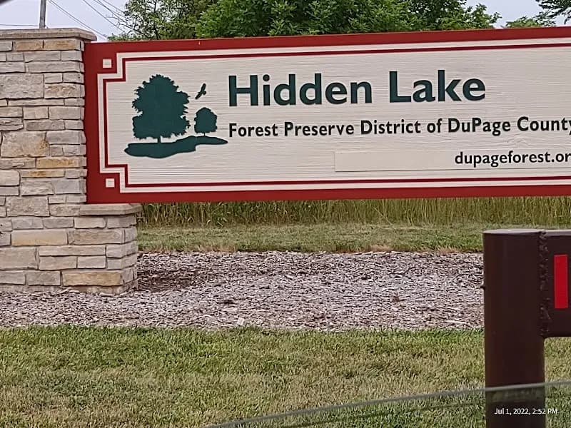 Hidden Lake Forest Preserve nature preserve in Downers Grove, IL