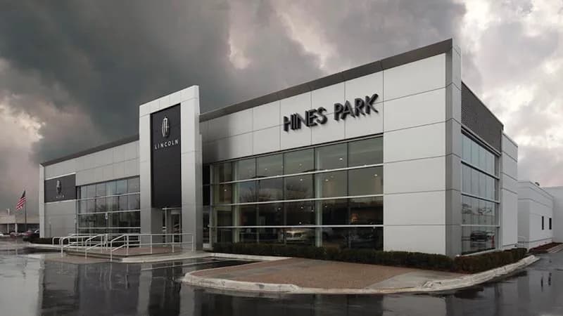 Hines Park Lincoln car dealer in Plymouth, MI
