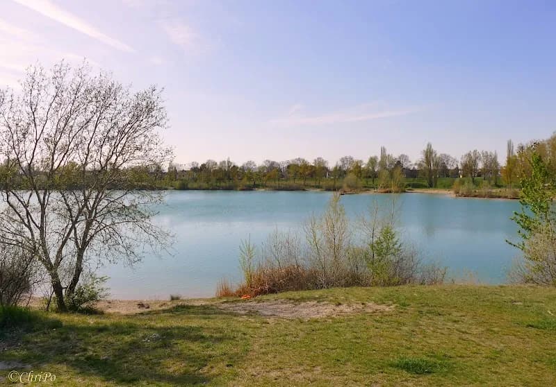 Hirschstetten Community Pool (Hirschstettner Bad) swimming in Hirschstetten, VIE