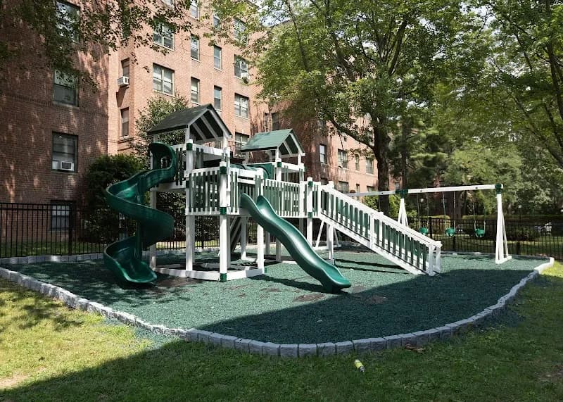 Hoyt Bedford Apartments apartment complex in Stamford, CT