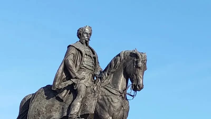 View of Hungarian Parliament Building in Budapest, BUD