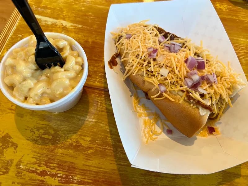 View of I Dream of Weenie in East Nashville, TN