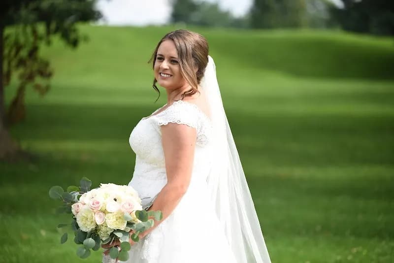 View of Idle Hour Country Club in Anchorage, KY