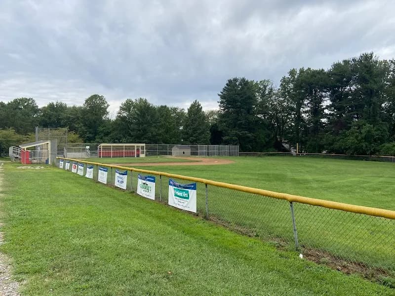 Idylwood Park park in Tysons, VA