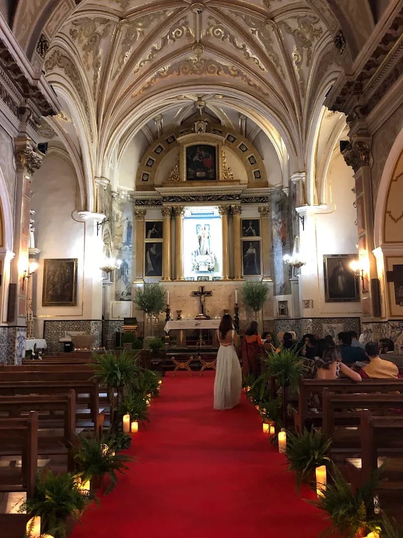 View of Iglesia de Nuestra Señora del Carmen in Requena, V