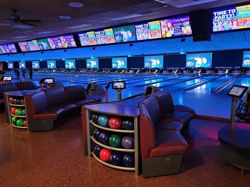 View of Irvine Lanes in Irvine, CA