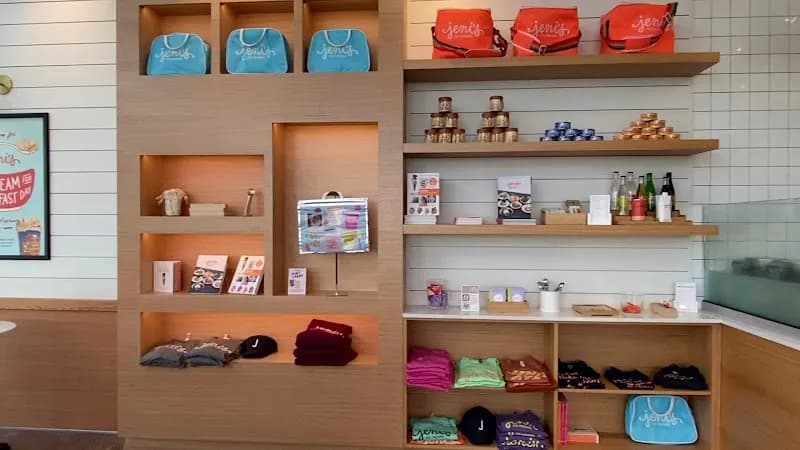 View of Jeni's Splendid Ice Creams in Sandy Springs, GA