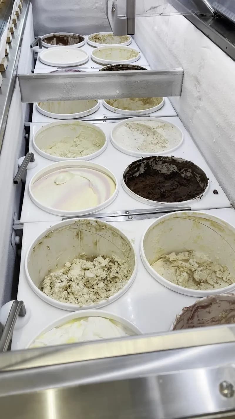 View of Jeni's Splendid Ice Creams in University City, MO