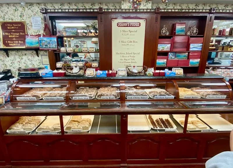 View of Joann's Fudge in Mackinac Island, MI