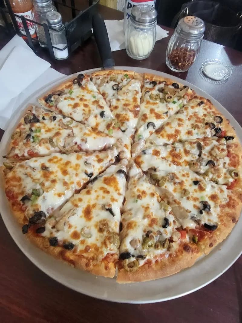 View of Joe's Pizza & Arcade in Southside, AL