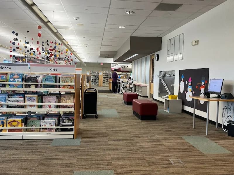 View of Johnston Public Library in Johnston, IA