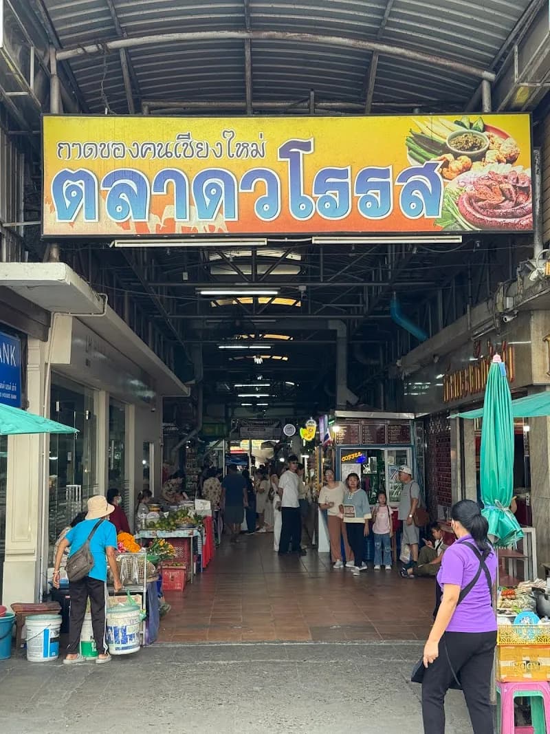 Kad Luang Market Food Zone restaurant in Chiang Mai, CM