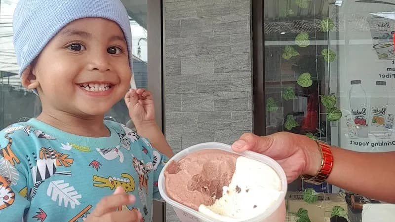 View of Kedai Es Krim Ceria in Denpasar, Bali