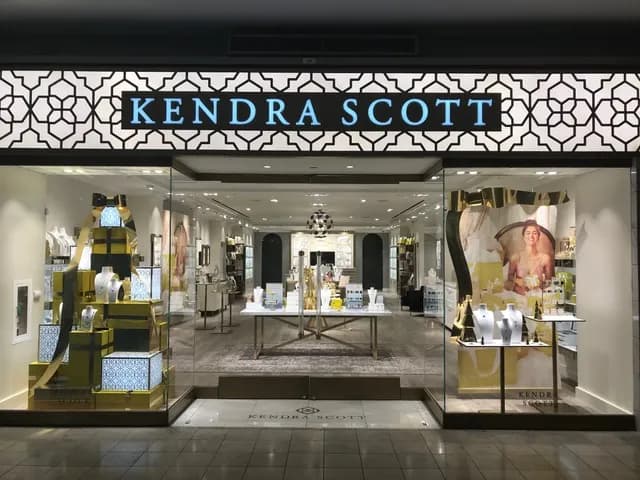 Kendra Scott jewelry store in Woodland Hills Mall Area, OK