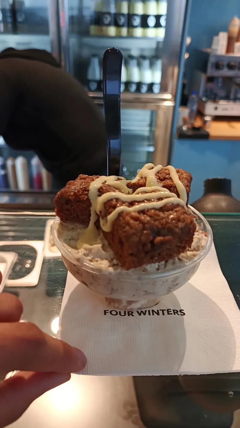 View of Khalda Ice Cream Shop in Khalda, Amman