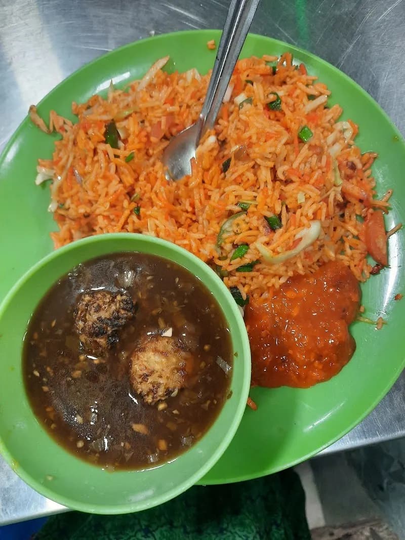 View of Khau Gali in Mumbai, MH