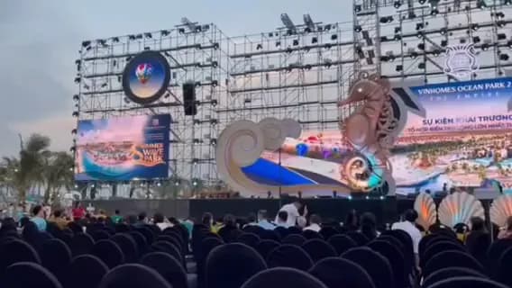 View of Kiến Hưng Water Park in Hoài Đức, HN