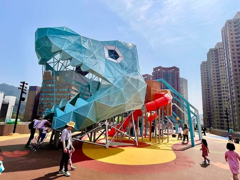 Kin Uk Crescent Playground playground in Sha Tin, HK