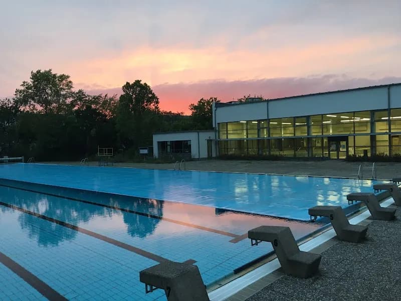 View of Kombibad Spandau Süd - Halle - Berliner Bäder in Spandau, BE