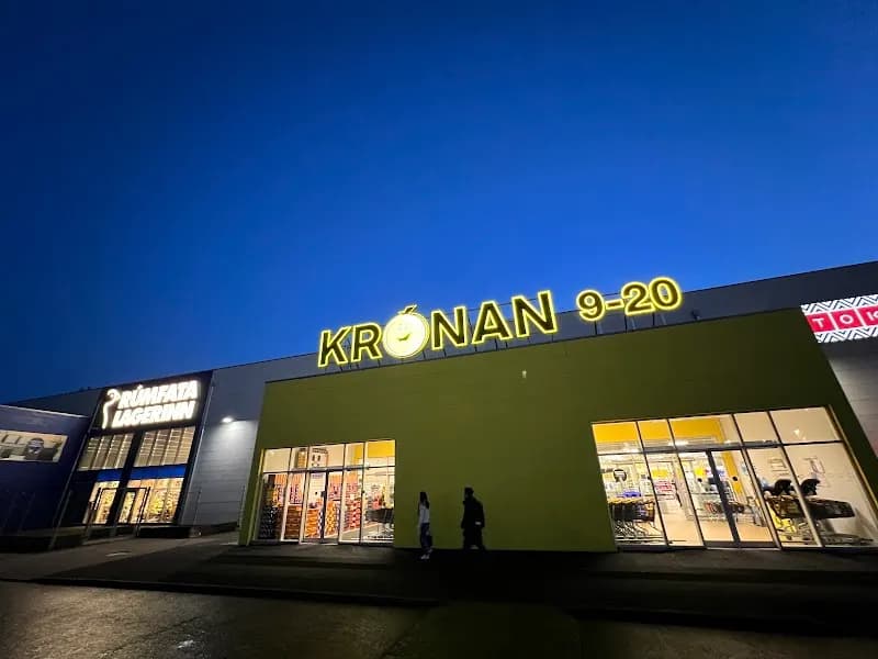 Krónan Granda discount supermarket in Lágafell, CR