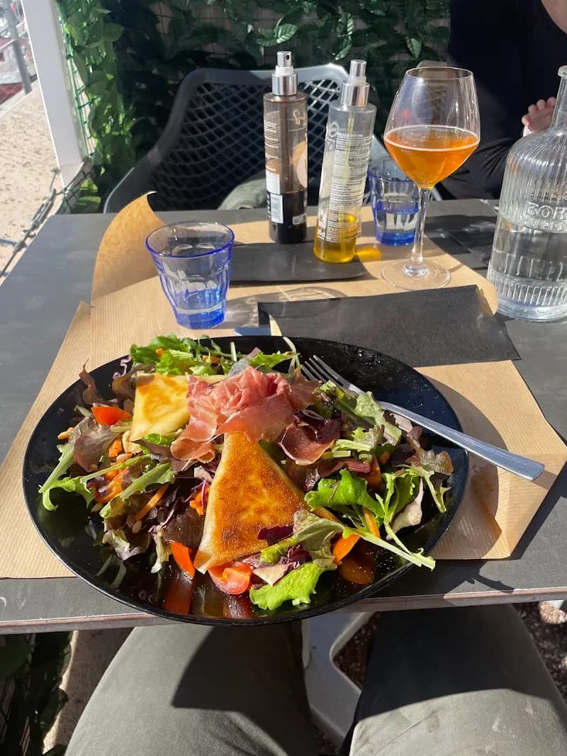 View of La Crêperie de Golfe-Juan in Golfe-Juan, PACA