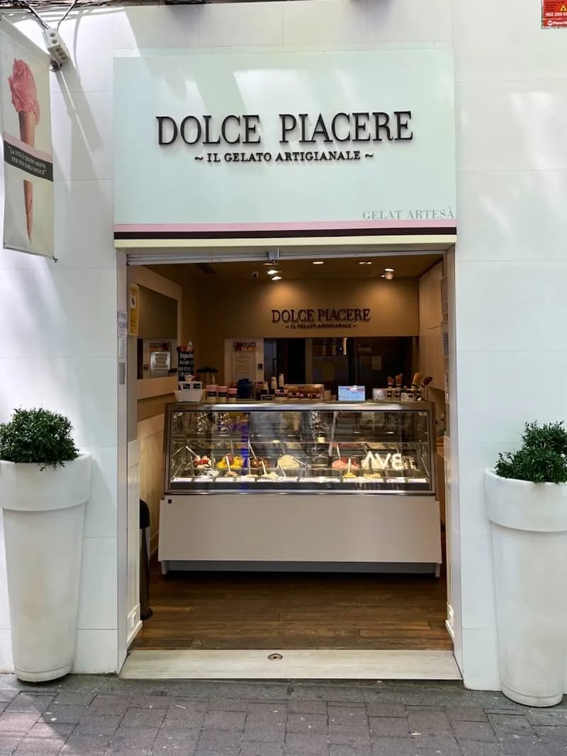 La Gelateria del Bosco ice cream in Manresa, CT