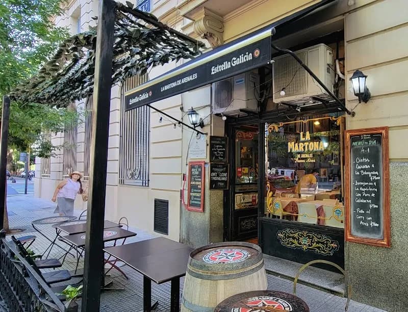 La Martona de Arenales restaurant in San Isidro, BA