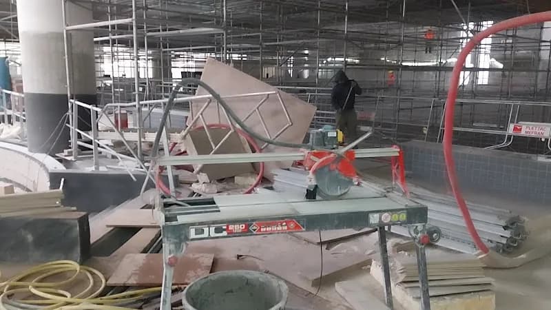 View of La Piscine Neuilly Multisports in Neuilly-sur-Seine, IDF