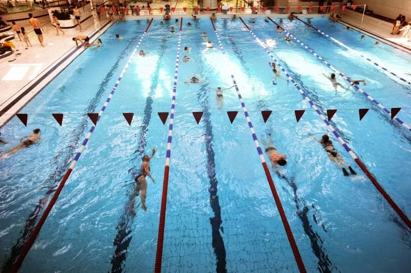 View of La Piscine Neuilly Multisports in Neuilly-sur-Seine, IDF