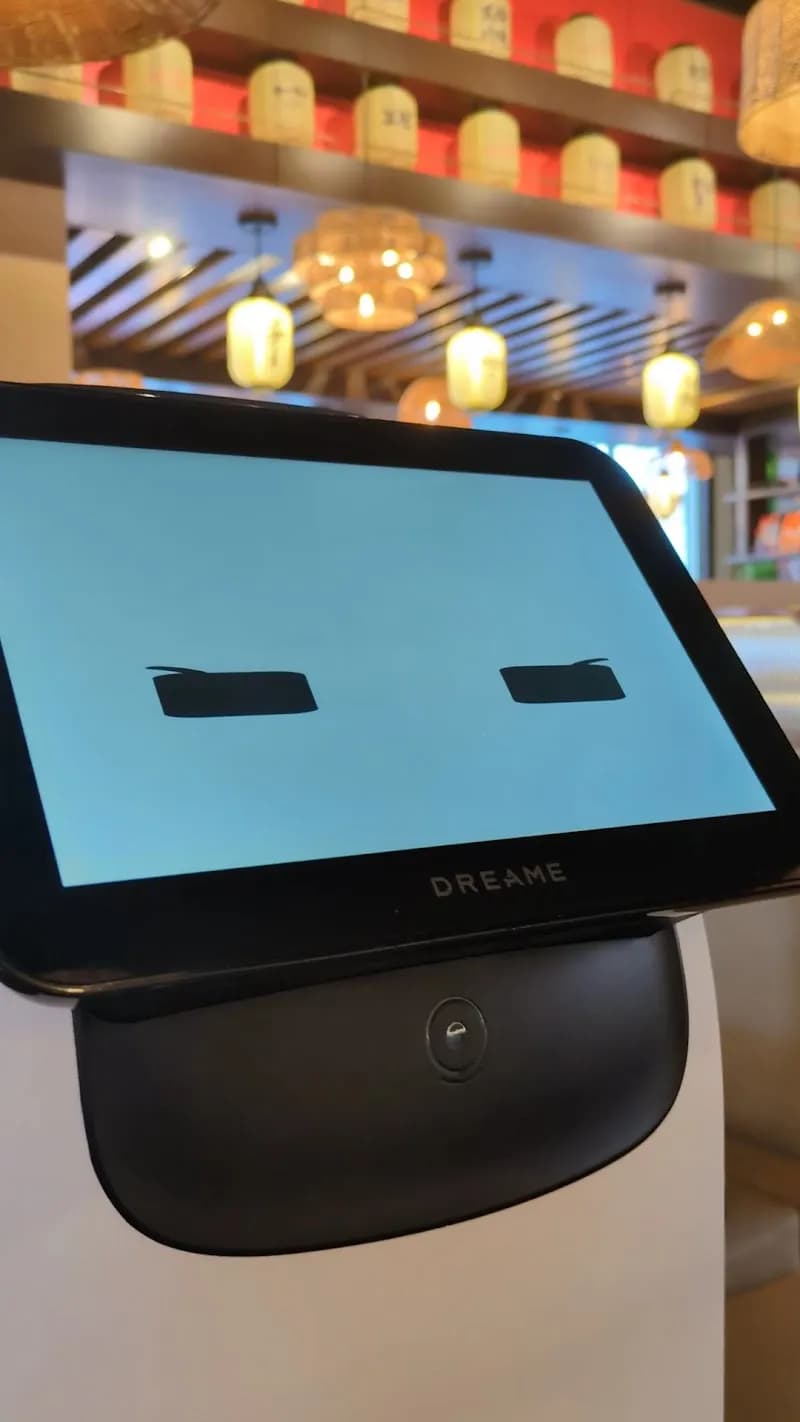 View of La Place Center in Beachwood, OH