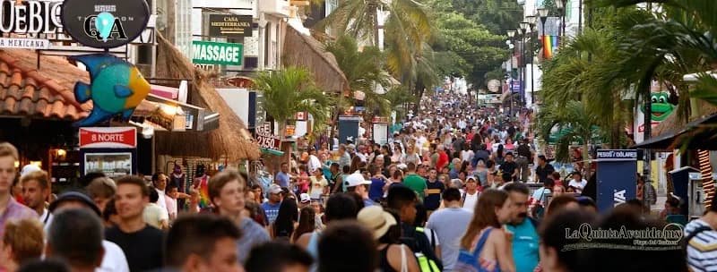 La Quinta Avenida tourist attraction in Playa del Carmen, QR
