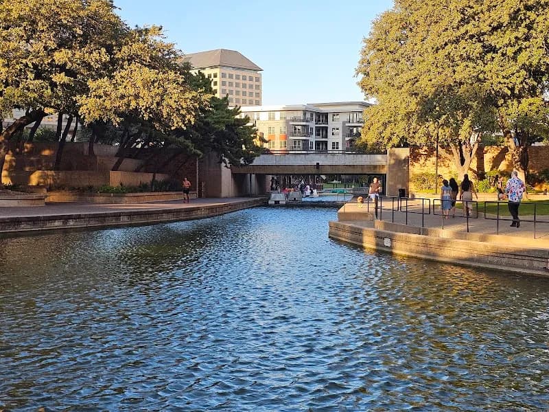 View of Lake Carolyn in Irving, TX