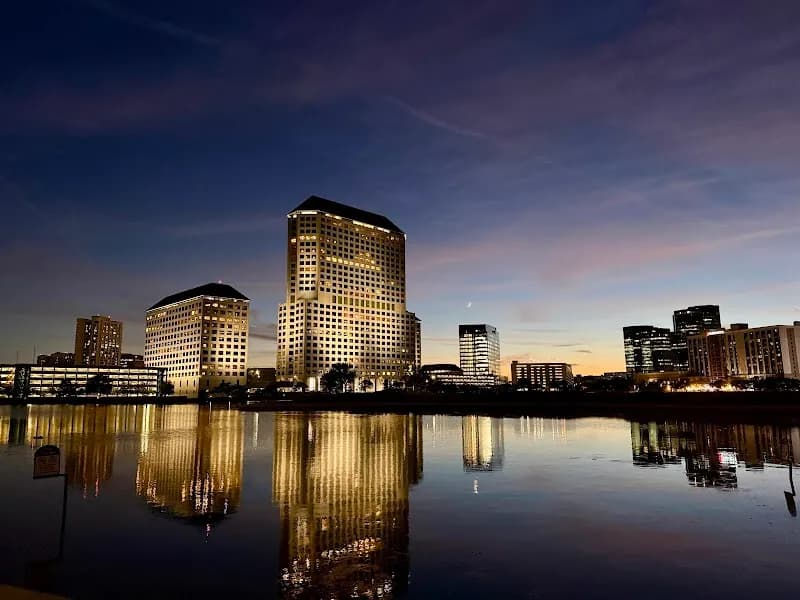 View of Lake Carolyn in Irving, TX