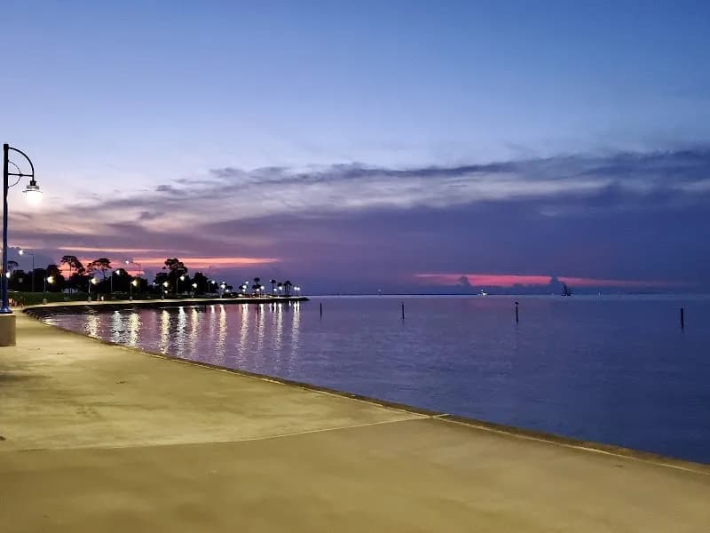 View of Lakeshore Bike Path in Lakeshore, LA