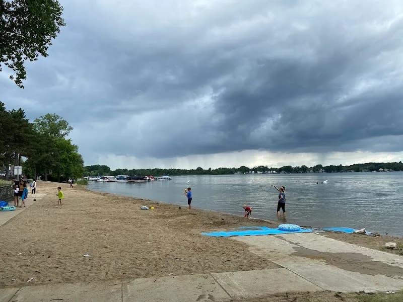 Lakeshore Park park in Novi, MI