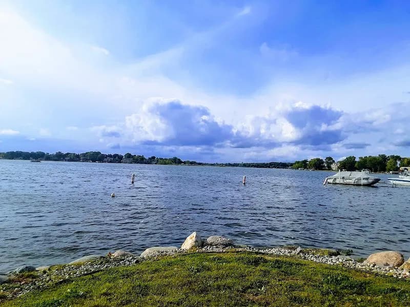 View of Lakeview Park in Lakeview, LA