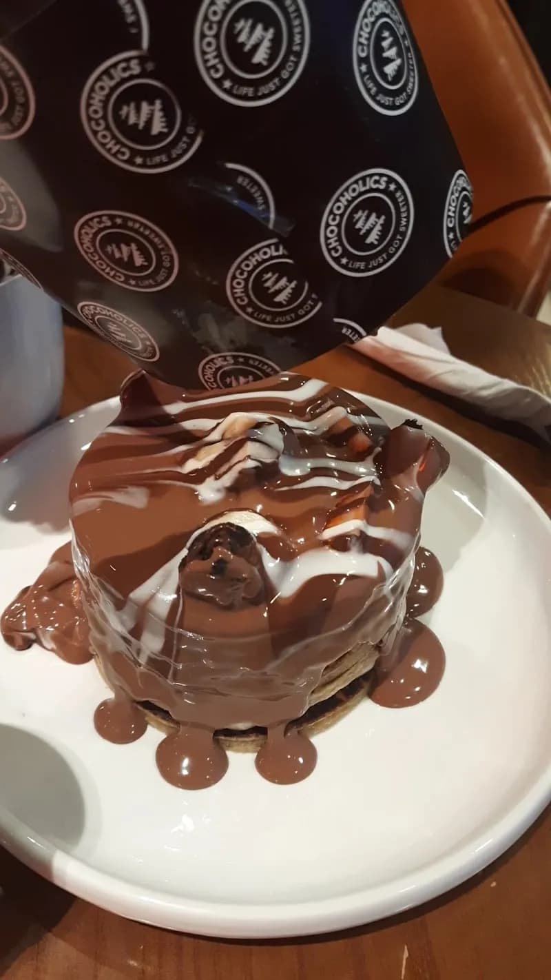 View of Laksha Ice Cream & Confectionery in Mount Lavinia, WP