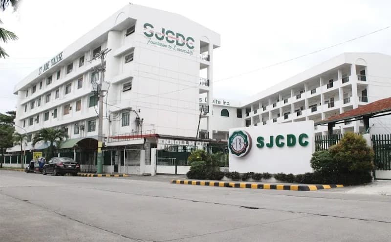 Las Piñas College of Saint Jude Thadd Swimming Pool swimming in Las Piñas, NCR