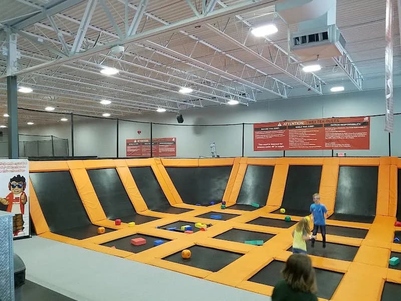 Launch Family Entertainment Novi amusement center in Novi, MI