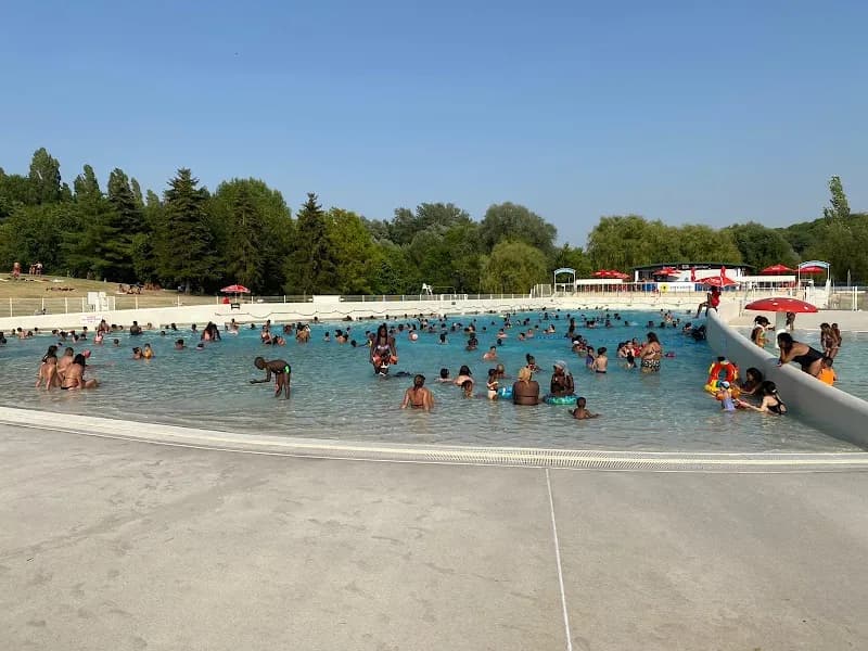 Île de Loisirs Étampes amusement center in Étampes, IDF