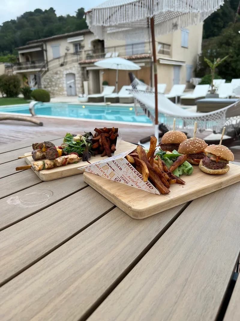 View of Le Petit Café de Saint-Jeannet in Saint-Jeannet, PACA