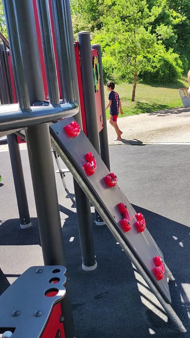 View of Île-Saint-Denis State Park in Saint-Denis, IDF