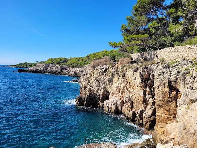 Le Sentier du Littoral, Cap d'Antibes hiking area in Golfe-Juan, PACA