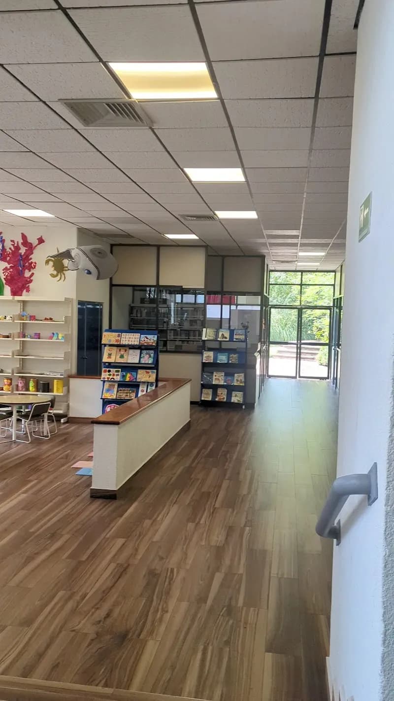 View of Leona Vicario Public Library in Toluca, Edomex