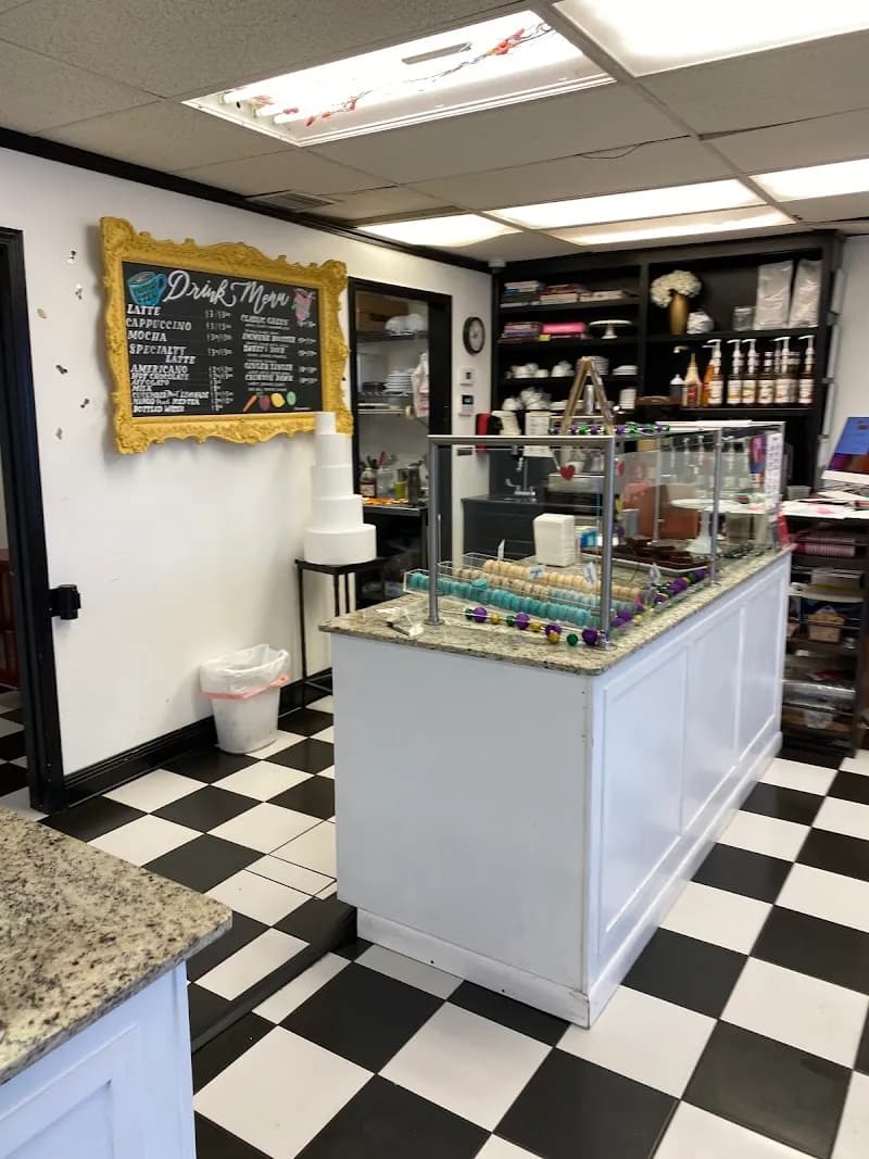 Les Amis Bake Shoppe Desserts in Shenandoah, LA