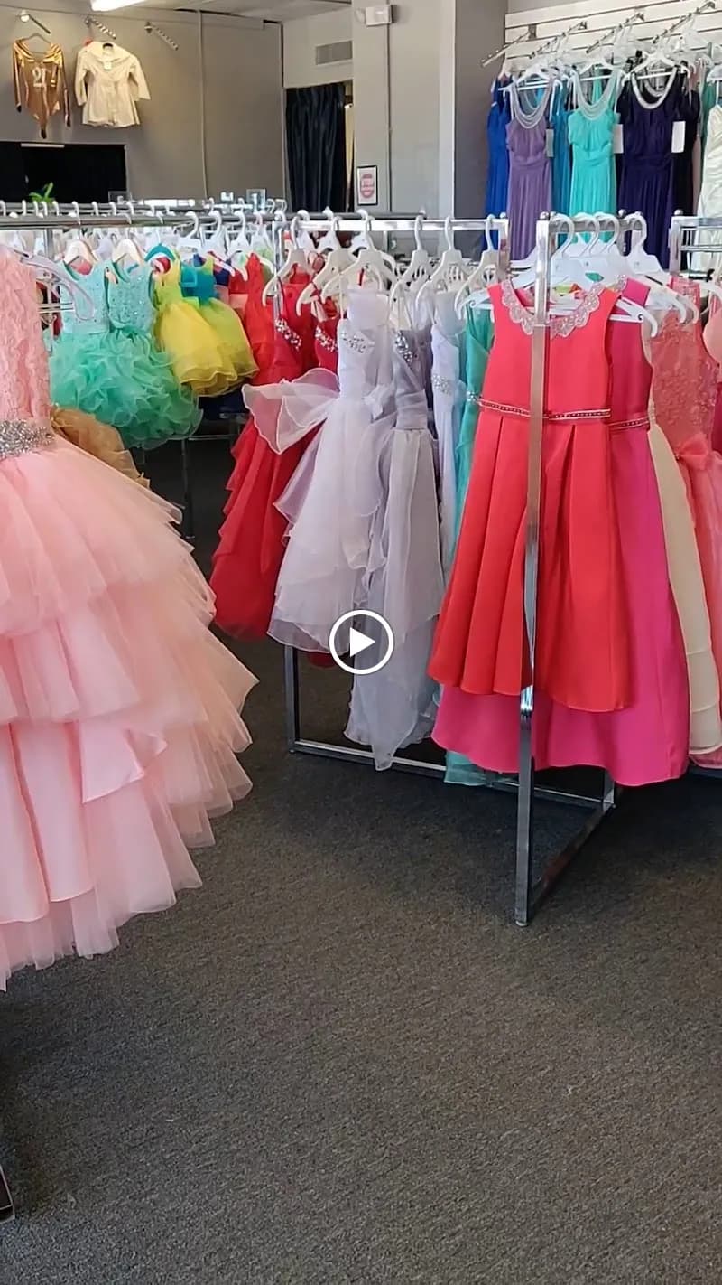 View of Lindsey's Rainbow in Gallatin, TN