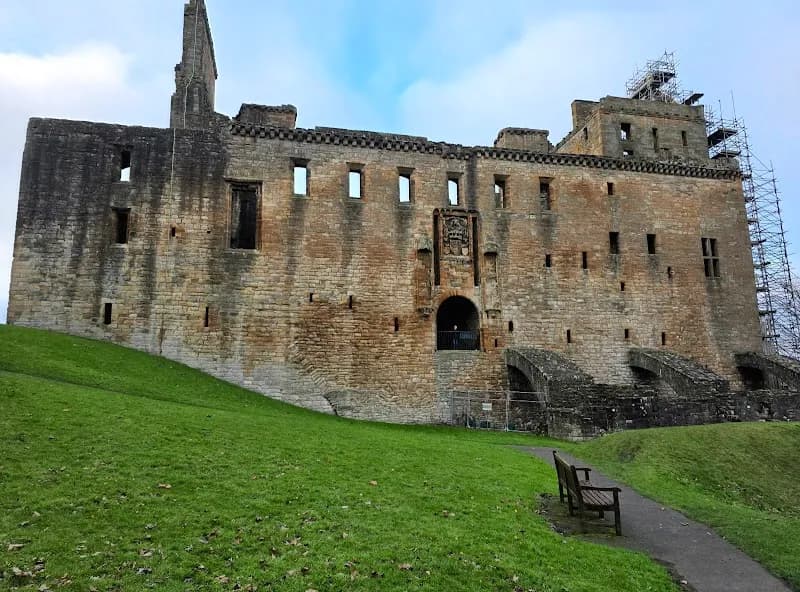 Linlithgow Palace historical landmark in Linlithgow, Scotland