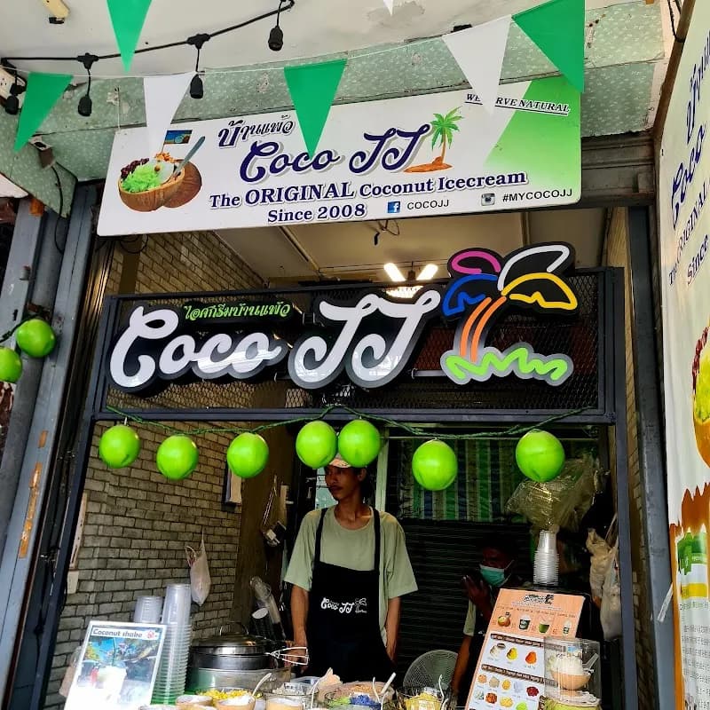 Local Ice Cream Shops - Chatuchak Weekend Market Zone ice cream in Chatuchak, BKK