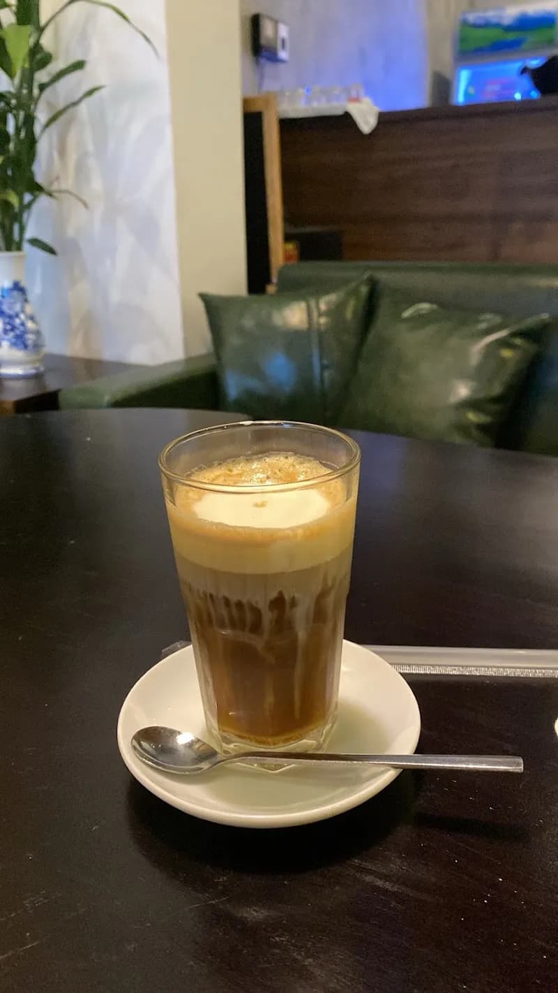 View of Local Market Café in Mê Linh, HN