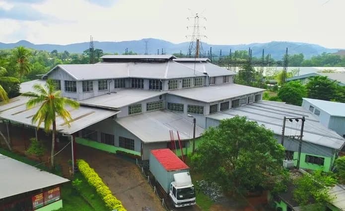 Local Tea Estate Visits farm in Avissawella, WP